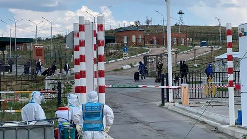 Хиагт-Алтанбулаг боомтоор иргэд зорчих боломжтой боллоо